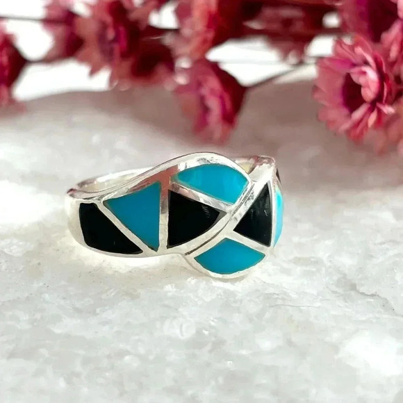 Onyx & Turquoise Inlaid Geometric Southwestern Style Vintage Unisex Ring sz 4.5 - Picture 7 of 8